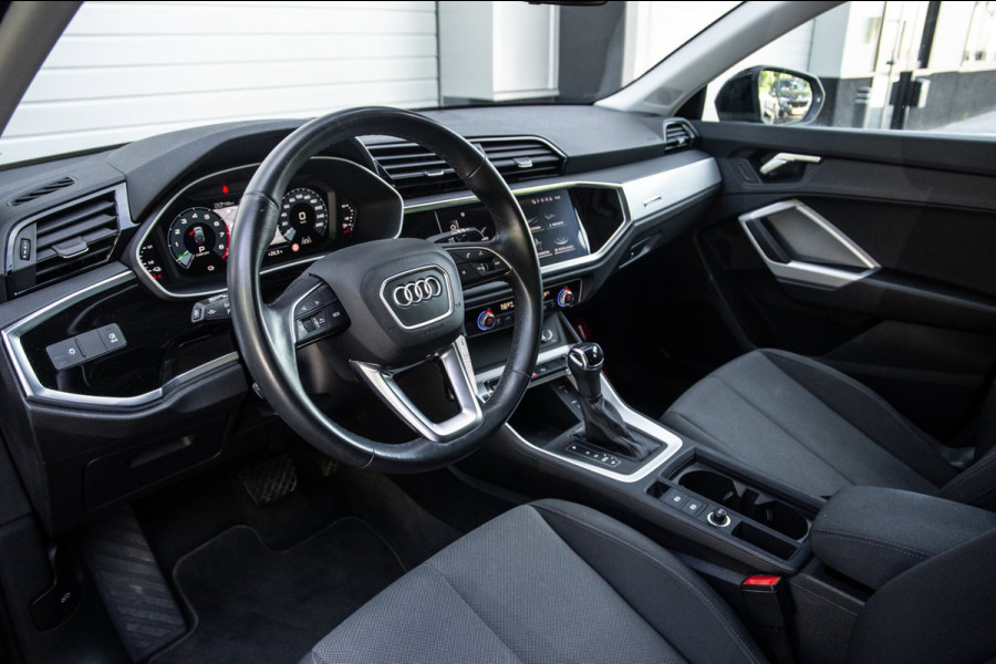 Audi Q3 Sportback 45 TFSI e Advanced Edition / SOH 86% / DAB / Cruise Control