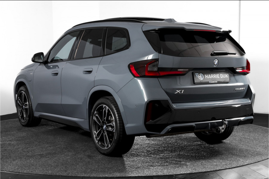 BMW X1 xDrive25e 245 PK | M-Sport | Premium Pack | S/K-Panodak | Elek. Trekhaak | Dig. Cockpit | Cruise | Stoelverw. | PDC | Camera | NAV+App. Connect | ECC | Elek. Klep | LM 19" | 8872