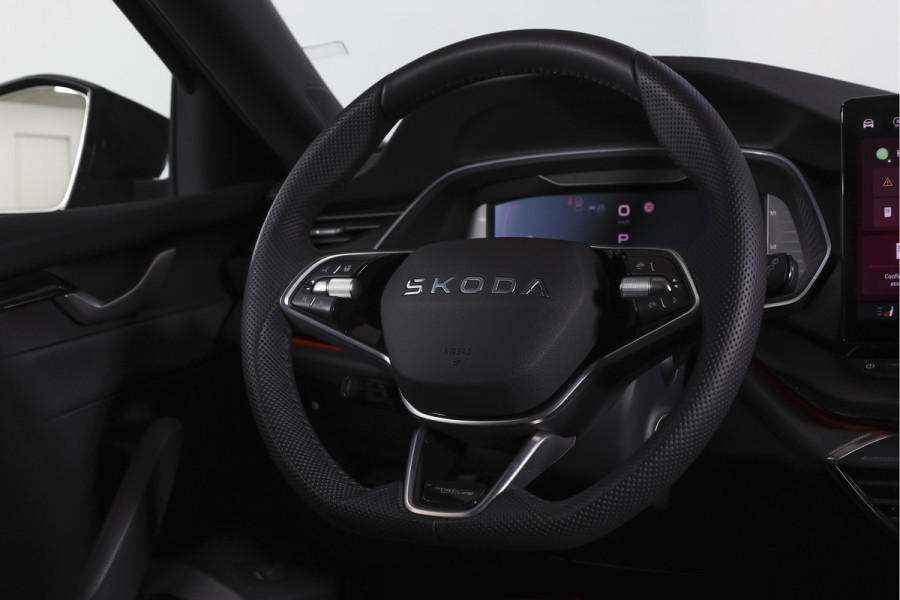 Škoda Octavia Combi 1.5 TSI MHEV 150 PK Sportline Business | Elek. Trekhaak | Matrix Led | Adapt. Cruise | Winterpakket | 13 inch Navi | Camera | NAV + App. Connect | ECC | Elek. Klep | LM 18" | 2748