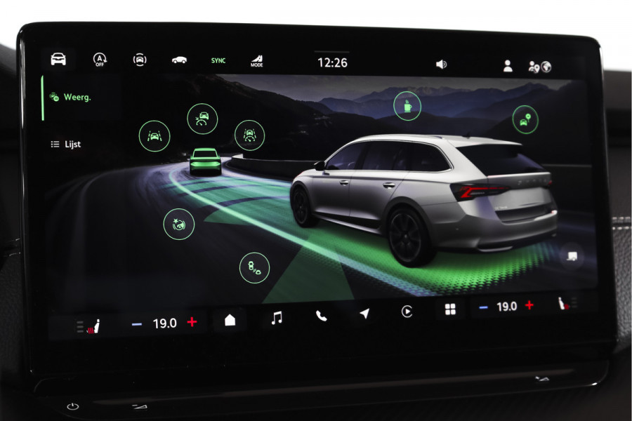 Škoda Octavia Combi 1.5 TSI MHEV 150 PK Sportline Business | S/K-Panodak | Elek. Trekhaak | Matrix Led | Adapt. Cruise | Winterpakket | 13 inch Navi | Camera | NAV + App. Connect | ECC | Elek. Klep | LM 18" | 5062