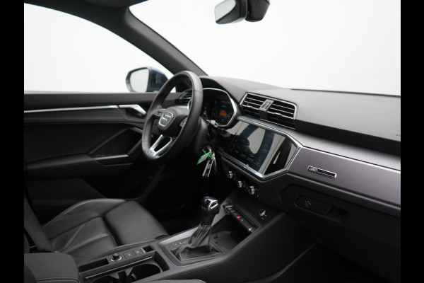 Audi Q3 45 TFSI e S-Line PHEV 245pk Dealer O.H Adaptive Cruise | Camera | Blis | S-line Interieur | Lederen Sportstoelen Verwarmd | Sportstuur | Navigatie | Virtual | DAB | 17"L.M |