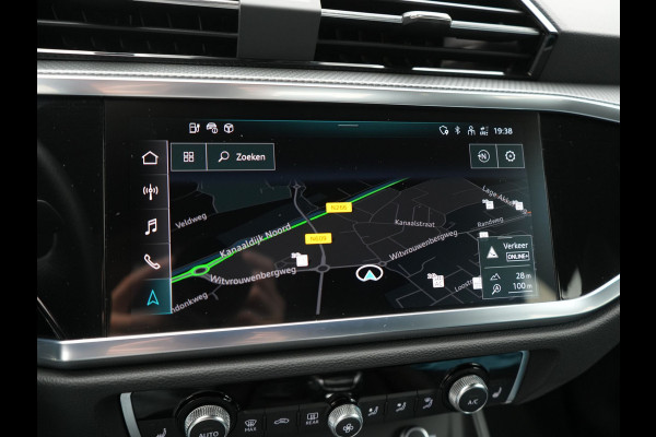 Audi Q3 45 TFSI e S-Line PHEV 245pk Dealer O.H Adaptive Cruise | Camera | Blis | S-line Interieur | Lederen Sportstoelen Verwarmd | Sportstuur | Navigatie | Virtual | DAB | 17"L.M |