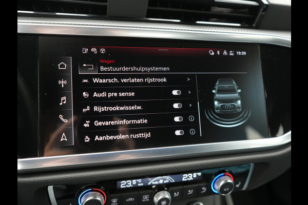 Audi Q3 45 TFSI e S-Line PHEV 245pk Dealer O.H Adaptive Cruise | Camera | Blis | S-line Interieur | Lederen Sportstoelen Verwarmd | Sportstuur | Navigatie | Virtual | DAB | 17"L.M |
