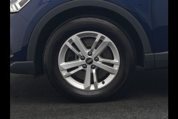 Audi Q3 45 TFSI e S-Line PHEV 245pk Dealer O.H Adaptive Cruise | Camera | Blis | S-line Interieur | Lederen Sportstoelen Verwarmd | Sportstuur | Navigatie | Virtual | DAB | 17"L.M |