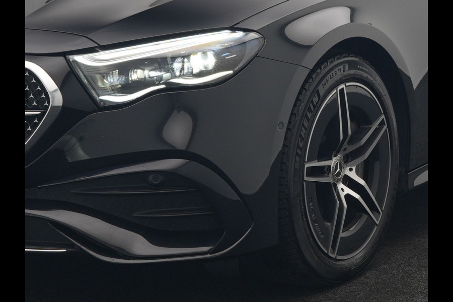 Mercedes-Benz E-Klasse Estate 300 e AMG Line PHEV 313pk INCL BTW Dealer O.H. | Trekhaak Af Fabriek | Adaptive Cruise | 360 Camera | Digital Light | Alcantara Sportstoelen Memory & Verwarmd | Sfeerverlichting | Keyless | Blis | Navigatie | DAB | Plug In Hybrid |