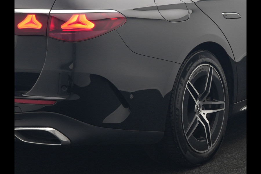 Mercedes-Benz E-Klasse Estate 300 e AMG Line PHEV 313pk INCL BTW Dealer O.H. | Trekhaak Af Fabriek | Adaptive Cruise | 360 Camera | Digital Light | Alcantara Sportstoelen Memory & Verwarmd | Sfeerverlichting | Keyless | Blis | Navigatie | DAB | Plug In Hybrid |
