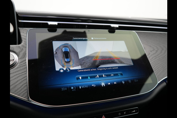 Mercedes-Benz E-Klasse Estate 300 e AMG Line PHEV 313pk INCL BTW Dealer O.H. | Trekhaak Af Fabriek | Adaptive Cruise | 360 Camera | Digital Light | Alcantara Sportstoelen Memory & Verwarmd | Sfeerverlichting | Keyless | Blis | Navigatie | DAB | Plug In Hybrid |