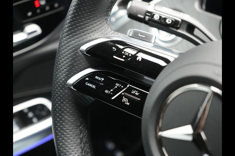 Mercedes-Benz E-Klasse Estate 300 e AMG Line PHEV 313pk INCL BTW Dealer O.H. | Trekhaak Af Fabriek | Adaptive Cruise | 360 Camera | Digital Light | Alcantara Sportstoelen Memory & Verwarmd | Sfeerverlichting | Keyless | Blis | Navigatie | DAB | Plug In Hybrid |