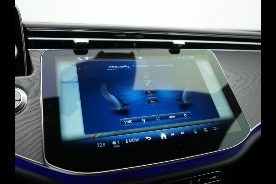 Mercedes-Benz E-Klasse Estate 300 e AMG Line PHEV 313pk INCL BTW Dealer O.H. | Trekhaak Af Fabriek | Adaptive Cruise | 360 Camera | Digital Light | Alcantara Sportstoelen Memory & Verwarmd | Sfeerverlichting | Keyless | Blis | Navigatie | DAB | Plug In Hybrid |