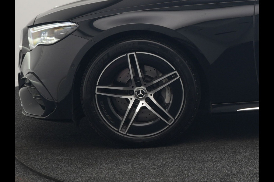 Mercedes-Benz E-Klasse Estate 300 e AMG Line PHEV 313pk INCL BTW Dealer O.H. | Trekhaak Af Fabriek | Adaptive Cruise | 360 Camera | Digital Light | Alcantara Sportstoelen Memory & Verwarmd | Sfeerverlichting | Keyless | Blis | Navigatie | DAB | Plug In Hybrid |