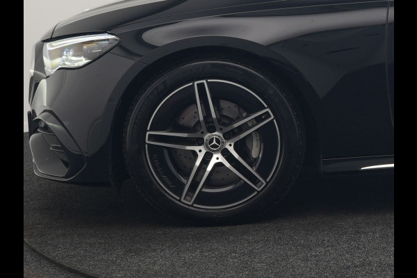 Mercedes-Benz E-Klasse Estate 300 e AMG Line PHEV 313pk INCL BTW Dealer O.H. | Trekhaak Af Fabriek | Adaptive Cruise | 360 Camera | Digital Light | Alcantara Sportstoelen Memory & Verwarmd | Sfeerverlichting | Keyless | Blis | Navigatie | DAB | Plug In Hybrid |