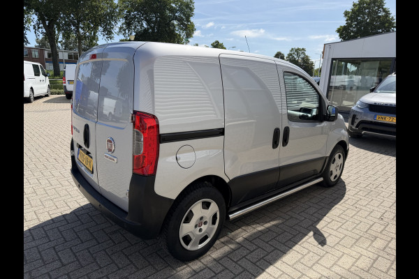 Fiat Fiorino 1.3 MJ Adventure / vaste prijs rijklaar € 9.950 ex btw / lease vanaf € 168 / euro 6 / bpm vrij / zilver metallic / airco / cruise / navi / schuifdeur / pdc achter !