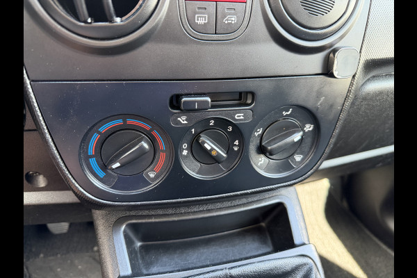 Fiat Fiorino 1.3 MJ Adventure / vaste prijs rijklaar € 9.950 ex btw / lease vanaf € 168 / euro 6 / bpm vrij / zilver metallic / airco / cruise / navi / schuifdeur / pdc achter !