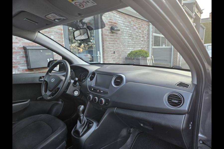 Hyundai i10 1.0i i-Drive Leuke Auto! NAP! Dealer Onderhouden!