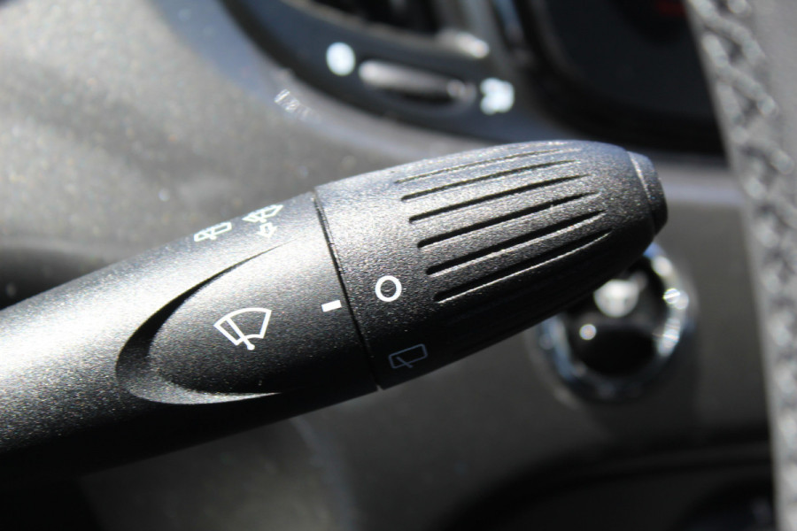Fiat 500 1.0 70 pk Hybrid Cruise Control, Apple Carplay, Bluetooth, Parkeersensoren achter