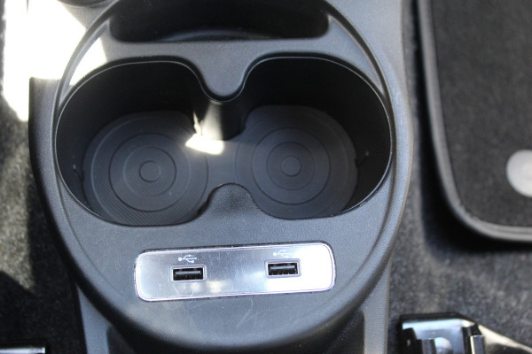 Fiat 500 1.0 70 pk Hybrid Cruise Control, Apple Carplay, Bluetooth, Parkeersensoren achter