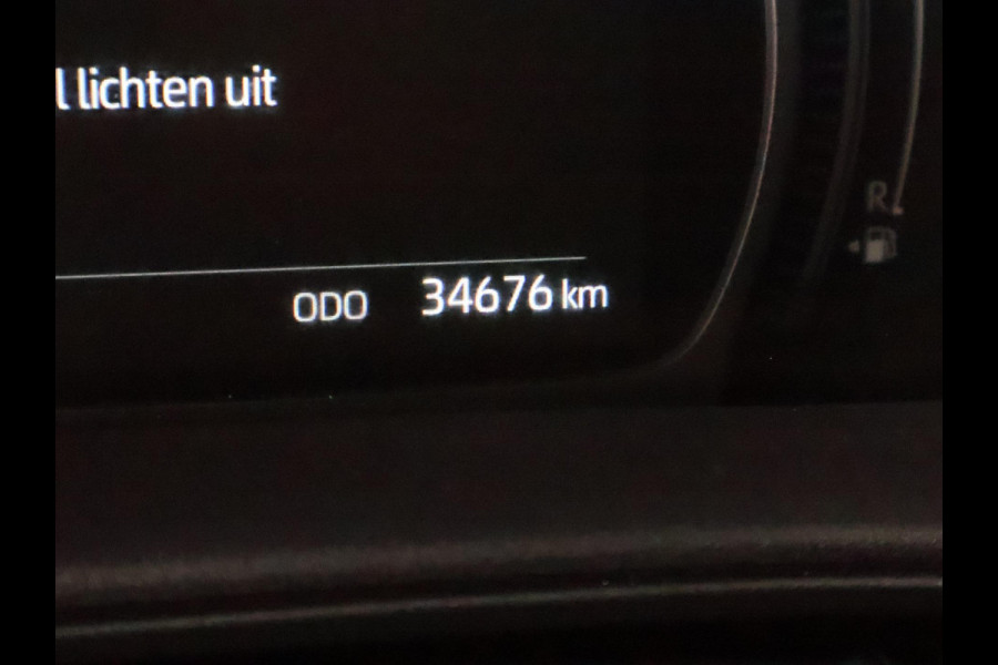 Toyota Aygo X 1.0 VVT-i MT First | Apple Carplay & AndroidAUTO | Lichtmetalen velgen | Camera | Privacy Glass |