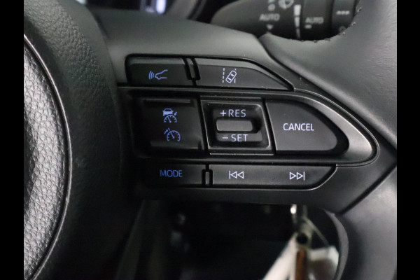 Toyota Aygo X 1.0 VVT-i MT First | Apple Carplay & AndroidAUTO | Lichtmetalen velgen | Camera | Privacy Glass |