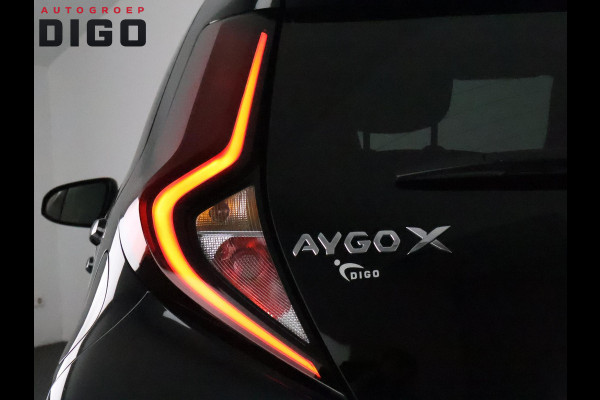 Toyota Aygo X 1.0 VVT-i MT First | Apple Carplay & AndroidAUTO | Lichtmetalen velgen | Camera | Privacy Glass |