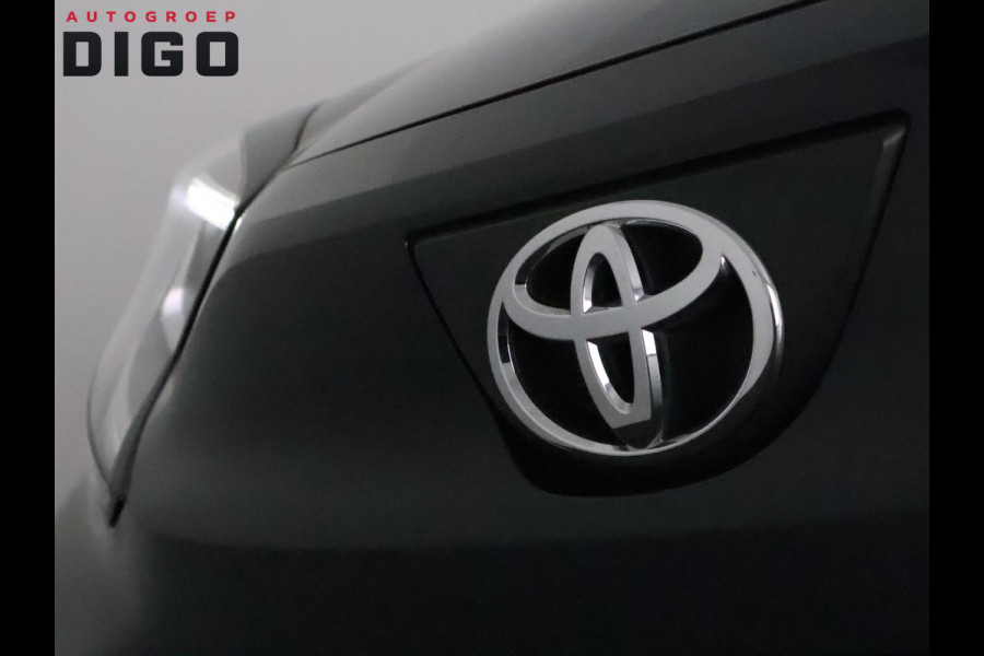 Toyota Aygo X 1.0 VVT-i MT First | Apple Carplay & AndroidAUTO | Lichtmetalen velgen | Camera | Privacy Glass |