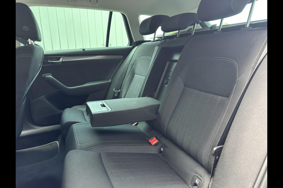 Škoda Superb Combi 1.4 TSI iV Business Edition Plus | Trekhaak wegklapbaar | Comfort pack |