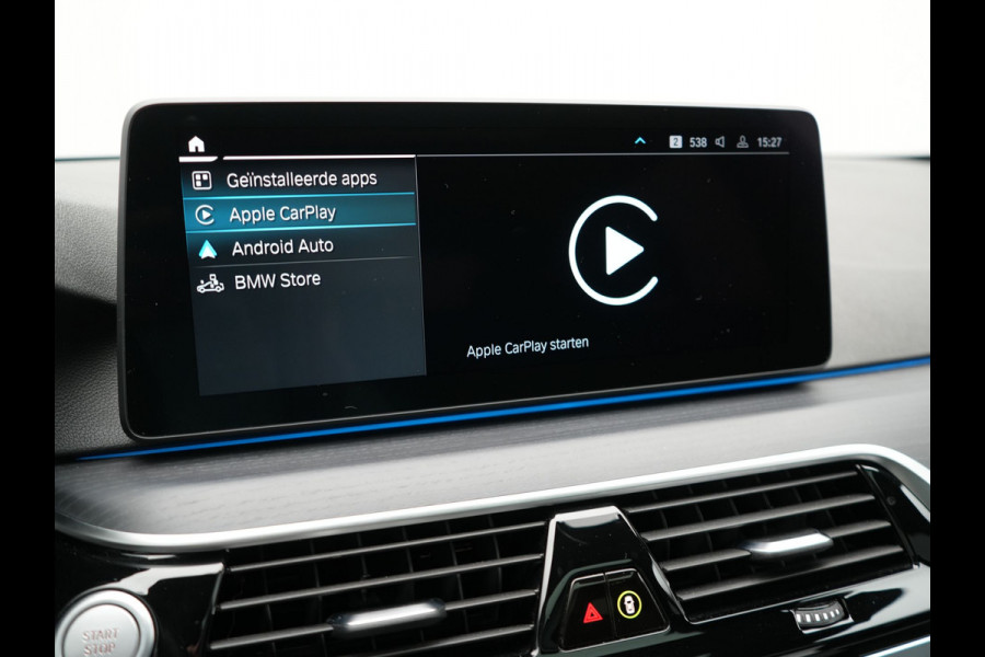BMW 5 Serie Touring 530e M Sport PHEV 293pk Dealer O.H. | Panodak | Adaptive Cruise | 360 Camera | Harman / Kardon | Lederen Comfortzetels Memory & Verwarmd | Adaptive LED | Apple Carplay | Blis | Sfeerverlichting | Navigatie | DAB | Plug In Hybrid |