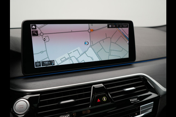 BMW 5 Serie Touring 530e M Sport PHEV 293pk Dealer O.H. | Panodak | Adaptive Cruise | 360 Camera | Harman / Kardon | Lederen Comfortzetels Memory & Verwarmd | Adaptive LED | Apple Carplay | Blis | Sfeerverlichting | Navigatie | DAB | Plug In Hybrid |