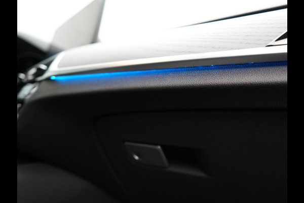 BMW 5 Serie Touring 530e M Sport PHEV 293pk Dealer O.H. | Panodak | Adaptive Cruise | 360 Camera | Harman / Kardon | Lederen Comfortzetels Memory & Verwarmd | Adaptive LED | Apple Carplay | Blis | Sfeerverlichting | Navigatie | DAB | Plug In Hybrid |