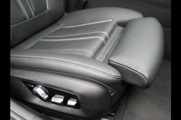 BMW 5 Serie Touring 530e M Sport PHEV 293pk Dealer O.H. | Panodak | Adaptive Cruise | 360 Camera | Harman / Kardon | Lederen Comfortzetels Memory & Verwarmd | Adaptive LED | Apple Carplay | Blis | Sfeerverlichting | Navigatie | DAB | Plug In Hybrid |