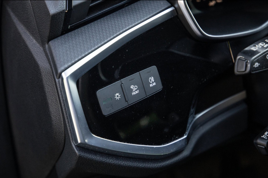 Audi Q3 Sportback 45 TFSI e Edition / SOH 90% / DAB / Achteruitrijcamera / LED