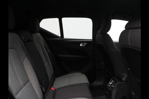 Volvo XC40 T4 Plus Bright PHEV 211pk Dealer O.H. | Adaptive Cruise | Camera | Sportstoelen Memory & Verwarmd | Harman / Kardon | Stuur Verwarmd | Apple Carplay | Keyless | Navigatie | DAB | Plug In Hybrid