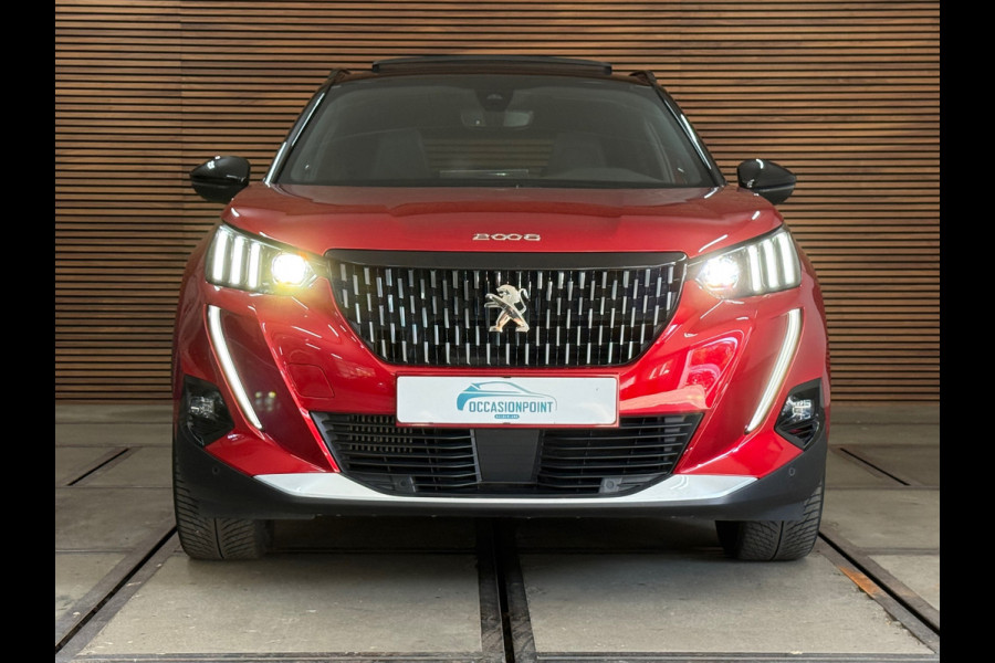 Peugeot 2008 1.2 PureTech GT-line | Leder | 18 inch | Panoramadak | ACC | Dodehoek | Afneembare Trekhaak | Camera