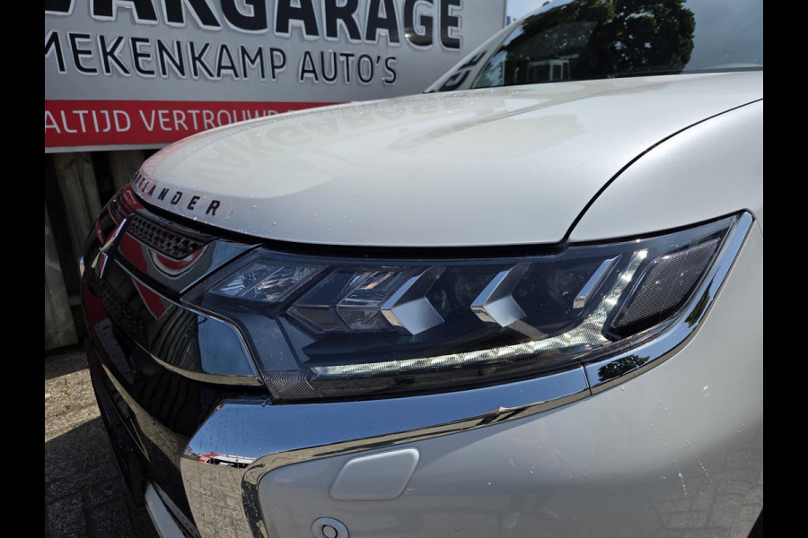 Mitsubishi Outlander 2.4 PHEV Instyle 18"/Trekhaak/LED/Leder/Stoel + stuurverwarming/Dodehoek/PDC v+a/360 Camera/Apple Carplay & Android Auto