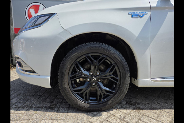 Mitsubishi Outlander 2.4 PHEV Instyle 18"/Trekhaak/LED/Leder/Stoel + stuurverwarming/Dodehoek/PDC v+a/360 Camera/Apple Carplay & Android Auto