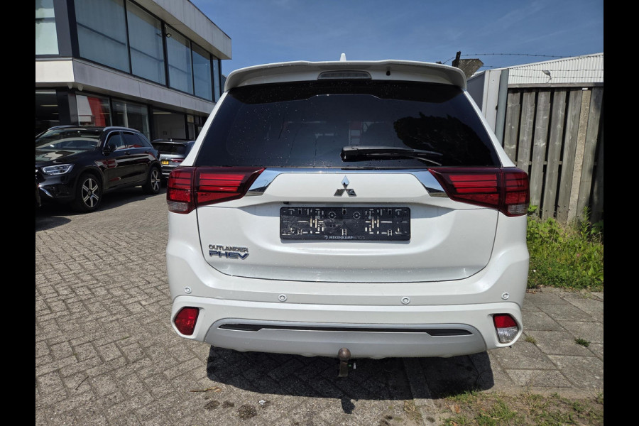 Mitsubishi Outlander 2.4 PHEV Instyle 18"/Trekhaak/LED/Leder/Stoel + stuurverwarming/Dodehoek/PDC v+a/360 Camera/Apple Carplay & Android Auto
