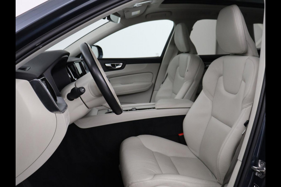Volvo XC60 2.0 Recharge T6 AWD Business Pro | SOH 89,4% | Carplay | Panoramadak | Camera | LED | Leer | Stoel en stuurverwarming | Cruise control | Navigatie | LM | Automaat