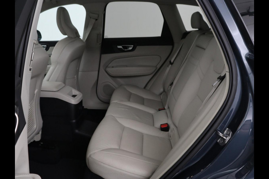 Volvo XC60 2.0 Recharge T6 AWD Business Pro | SOH 89,4% | Carplay | Panoramadak | Camera | LED | Leer | Stoel en stuurverwarming | Cruise control | Navigatie | LM | Automaat