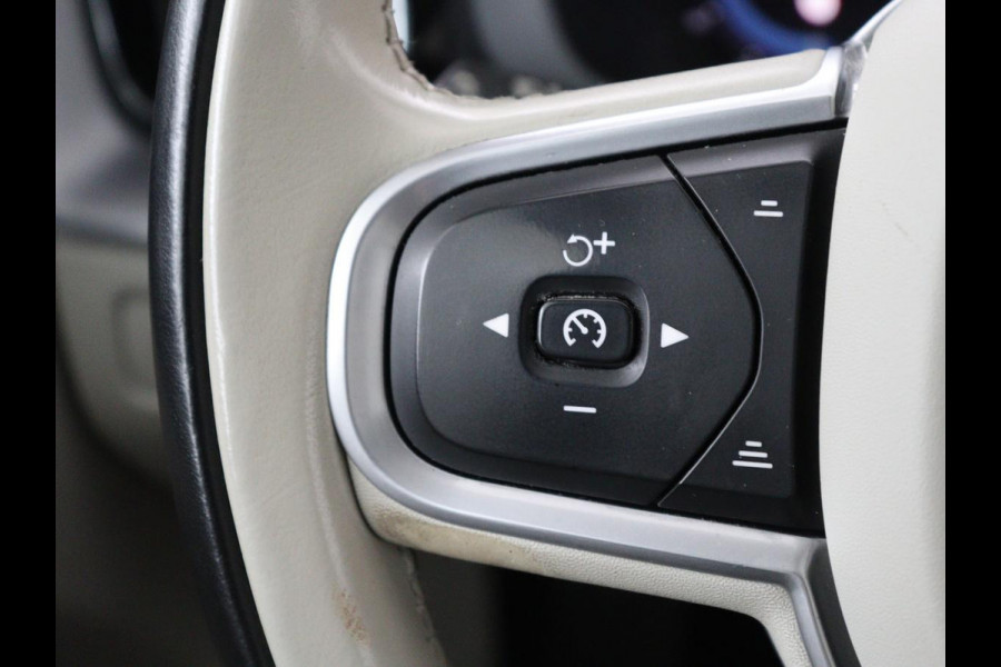 Volvo XC60 2.0 Recharge T6 AWD Business Pro | SOH 89,4% | Carplay | Panoramadak | Camera | LED | Leer | Stoel en stuurverwarming | Cruise control | Navigatie | LM | Automaat