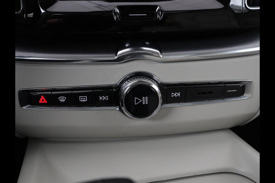 Volvo XC60 2.0 Recharge T6 AWD Business Pro | SOH 89,4% | Carplay | Panoramadak | Camera | LED | Leer | Stoel en stuurverwarming | Cruise control | Navigatie | LM | Automaat