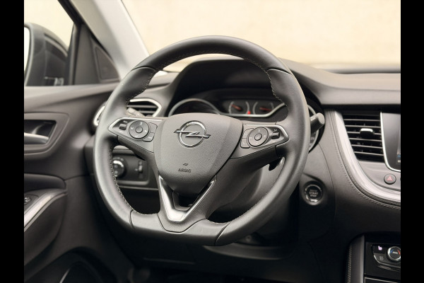 Opel Grandland X 1.6 Turbo Hybrid Ultimate Trekh 360 Virtual 220V Stoelverkoeling