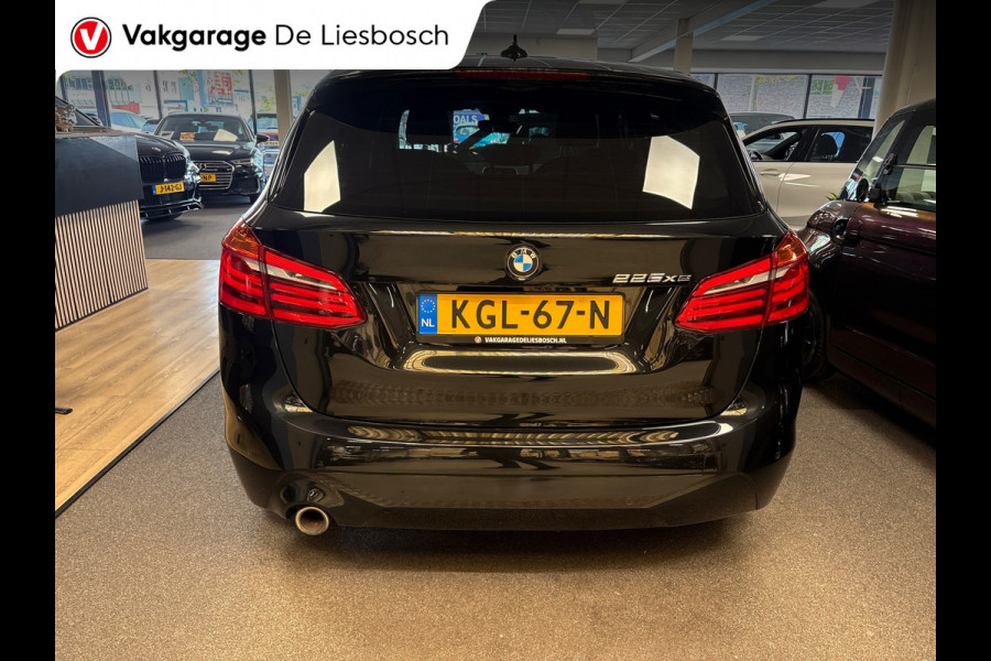 BMW 2 Serie Active Tourer 225xe iPerformance High Executive,pano/navi/camera/stoelverw/elec klep
