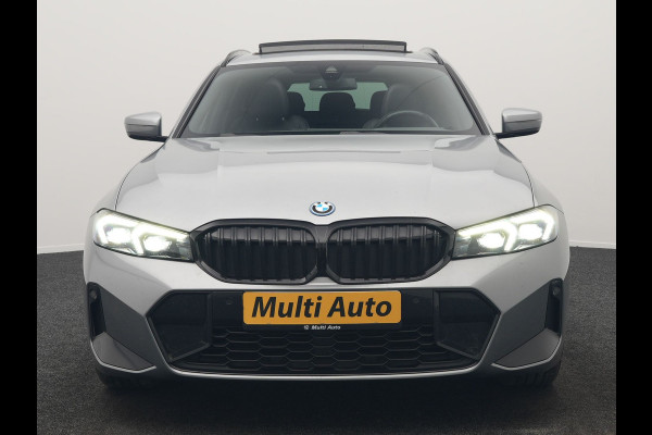 BMW 3 Serie Touring 330e M Sport FACELIFT PHEV 293pk Dealer O.H. | Trekhaak Af Fabriek | Panodak | Harman / Kardon | Sfeerverlichting | Sportstoelen Verwarmd | Widescreen Navi | Apple Carplay | Blis | DAB | Plug In Hybrid |