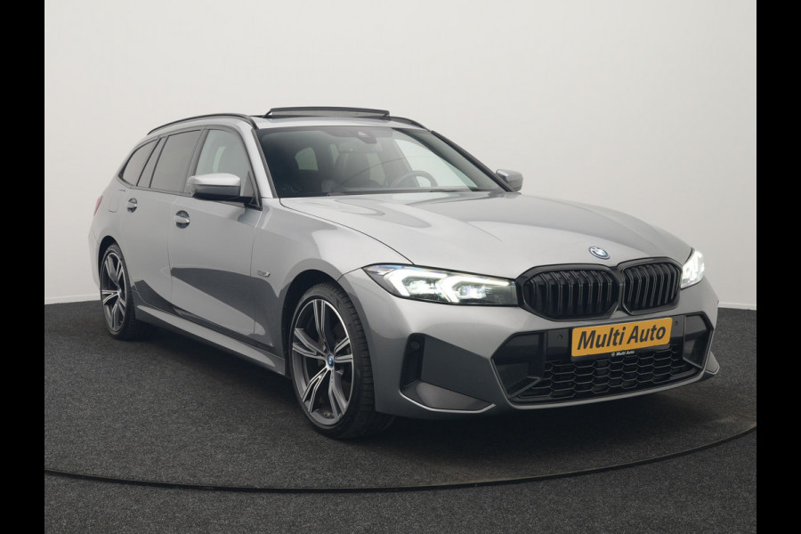 BMW 3 Serie Touring 330e M Sport FACELIFT PHEV 293pk Dealer O.H. | Trekhaak Af Fabriek | Panodak | Harman / Kardon | Sfeerverlichting | Sportstoelen Verwarmd | Widescreen Navi | Apple Carplay | Blis | DAB | Plug In Hybrid |