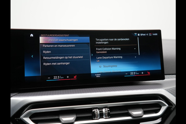 BMW 3 Serie Touring 330e M Sport FACELIFT PHEV 293pk Dealer O.H. | Trekhaak Af Fabriek | Panodak | Harman / Kardon | Sfeerverlichting | Sportstoelen Verwarmd | Widescreen Navi | Apple Carplay | Blis | DAB | Plug In Hybrid |