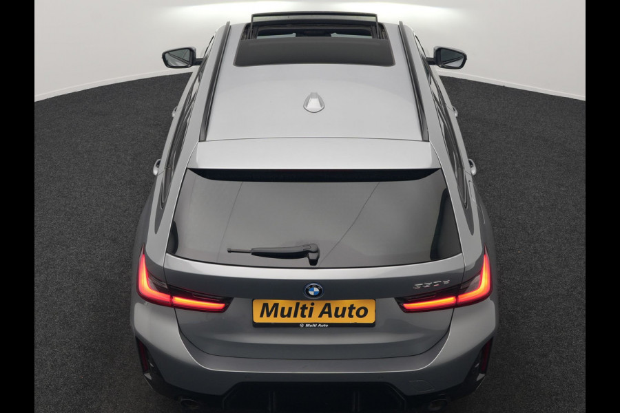 BMW 3 Serie Touring 330e M Sport FACELIFT PHEV 293pk Dealer O.H. | Trekhaak Af Fabriek | Panodak | Harman / Kardon | Sfeerverlichting | Sportstoelen Verwarmd | Widescreen Navi | Apple Carplay | Blis | DAB | Plug In Hybrid |