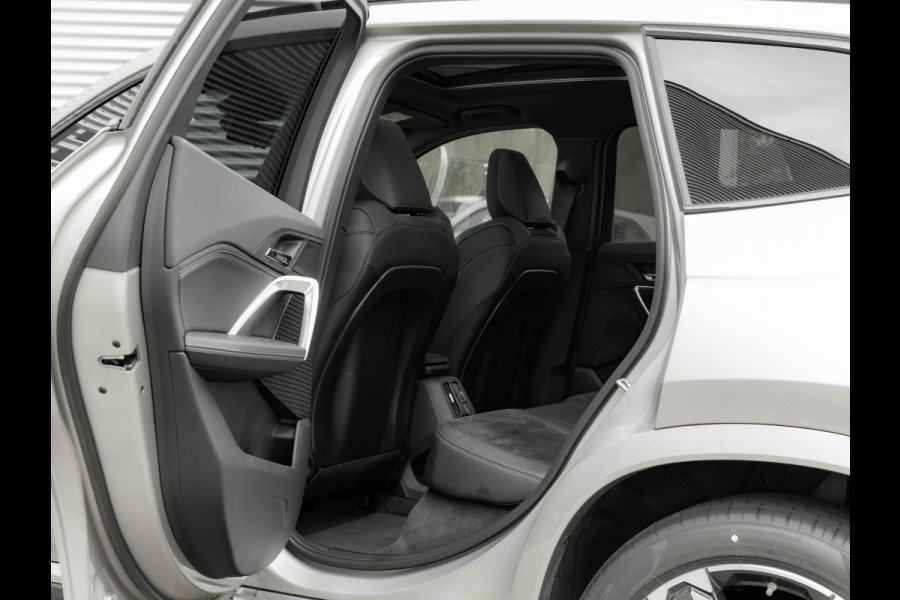 BMW X1 xDrive25e - M-Sport - Pano - Trekhaak - 19 inch - Camera