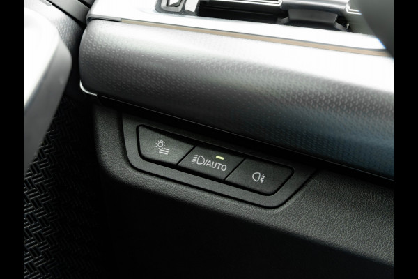 BMW X1 xDrive25e - M-Sport - Pano - Trekhaak - 19 inch - Camera