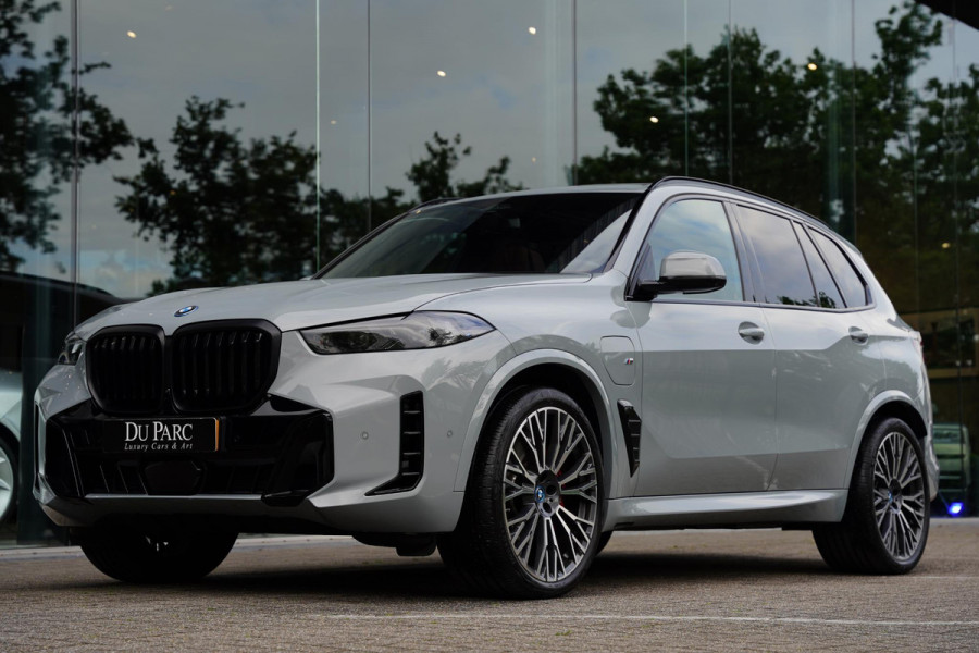 BMW X5 X-Drive 50 E / Individual / Panoramadak / M-Pakket / Harman Kardon