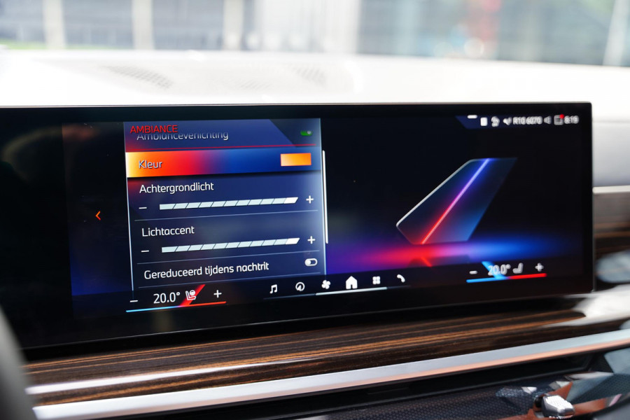 BMW X5 X-Drive 50 E / Individual / Panoramadak / M-Pakket / Harman Kardon