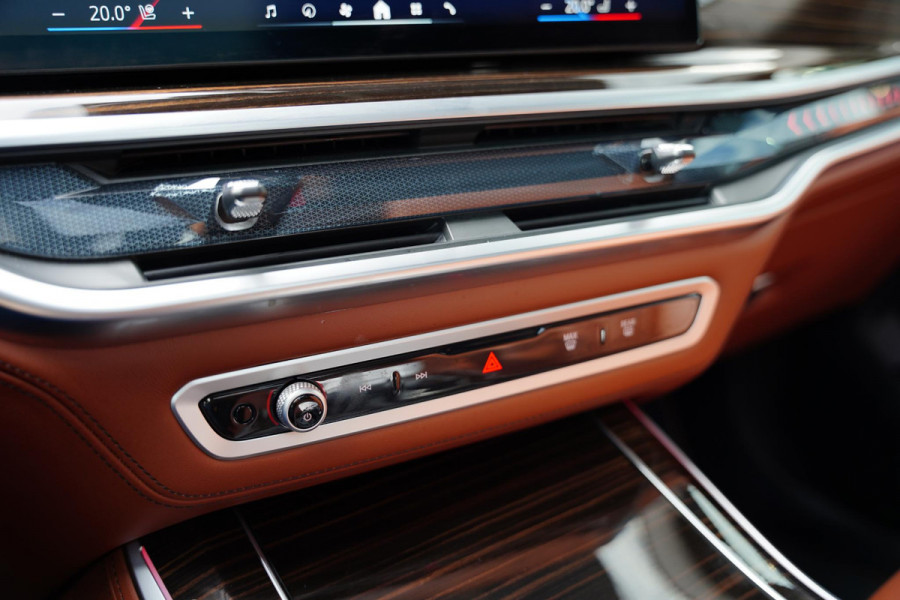 BMW X5 X-Drive 50 E / Individual / Panoramadak / M-Pakket / Harman Kardon